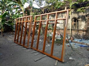 Kusen Jendela Kayu Jati